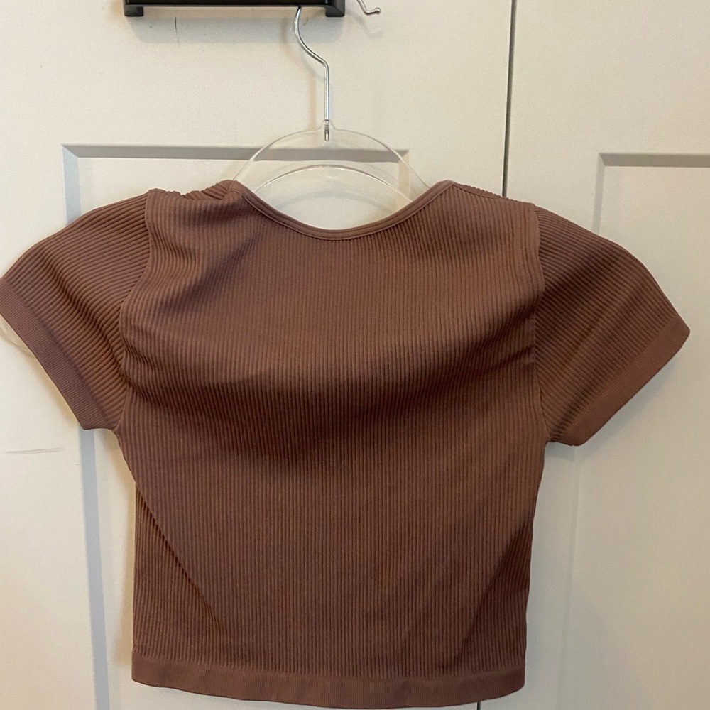 urban outfitters crop top